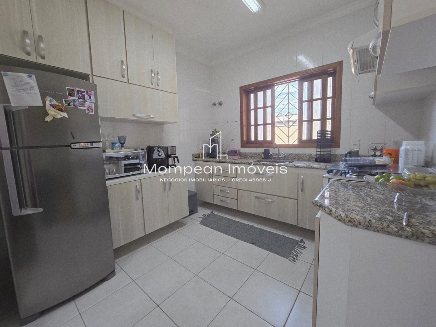 Casa, 3 quartos, 250 m² - Foto 8